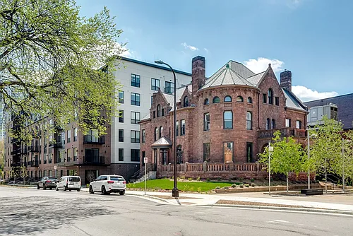 The Abbey Apartments Photo 1