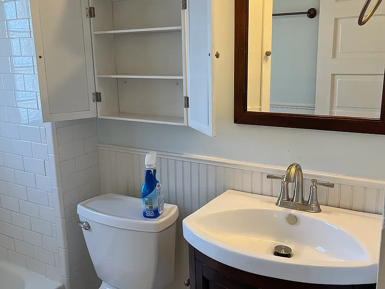1209 Benton Ave #1 — Photo 10