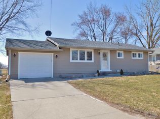 407 E Wilcox Way, Jefferson, IA 50129