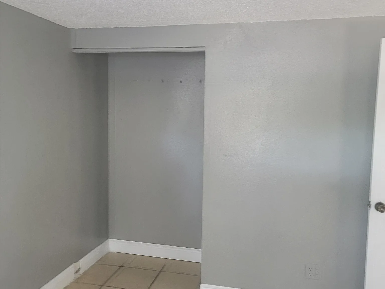 4 bed, 1404 sqft, $2,550 — Photo 3