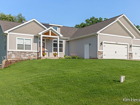 4th image of 6234 Fisk Meadow Dr NE