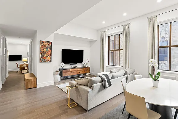 100 Barclay Street #17J