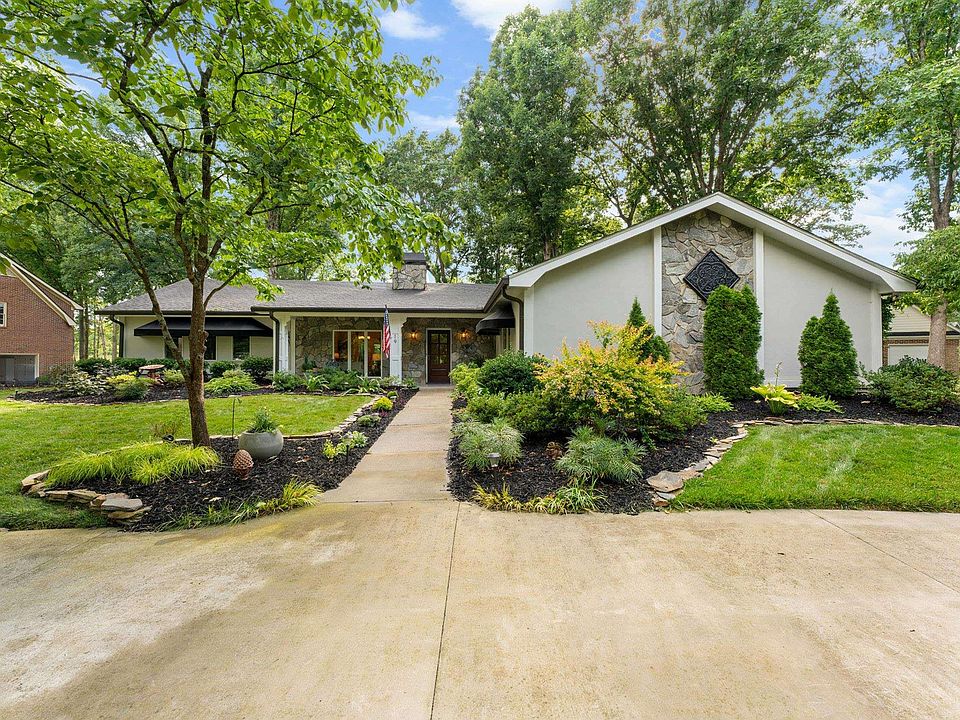 1st image of 19 Linkside Ln