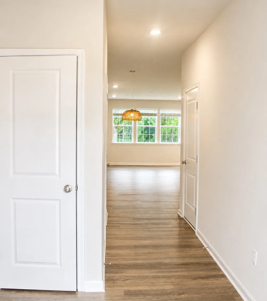 4 bed, 2.5 bath, 2313 sqft, $3,250 — Photo 3