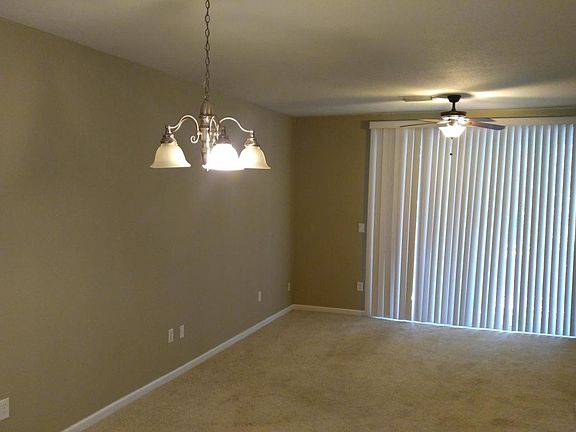 2nd image of 8085 Summerside Cir