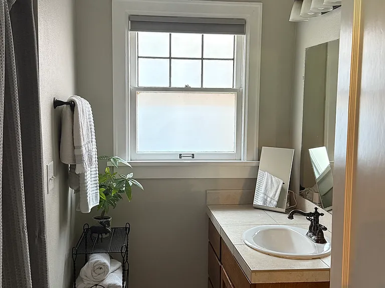 4904 NE 34th Ave — Photo 8