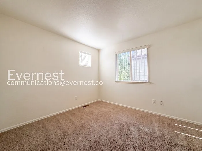 10545 Ashwood Ct — Photo 21