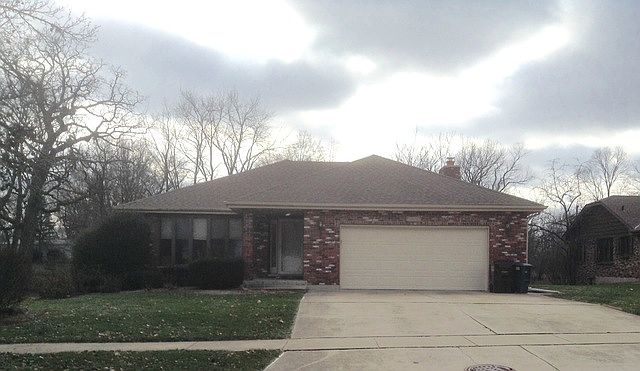 1st image of 300 Keithland Ct