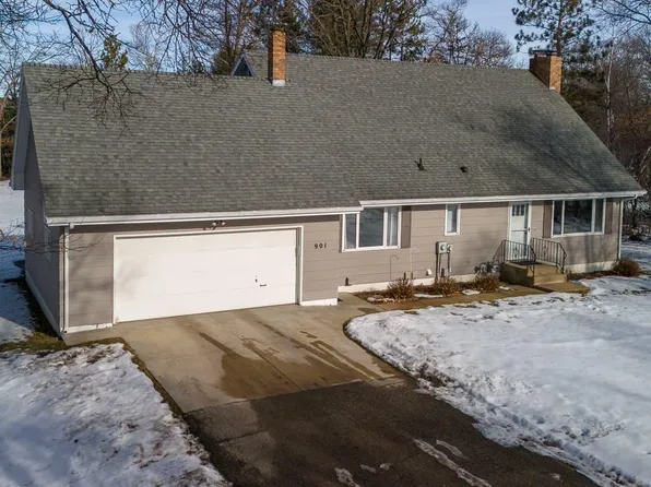 901 Bunchberry Ln NE, Bemidji, MN 56601