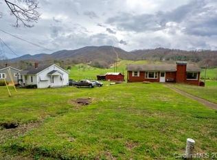 2596 Newfound Rd, Canton, NC 28716