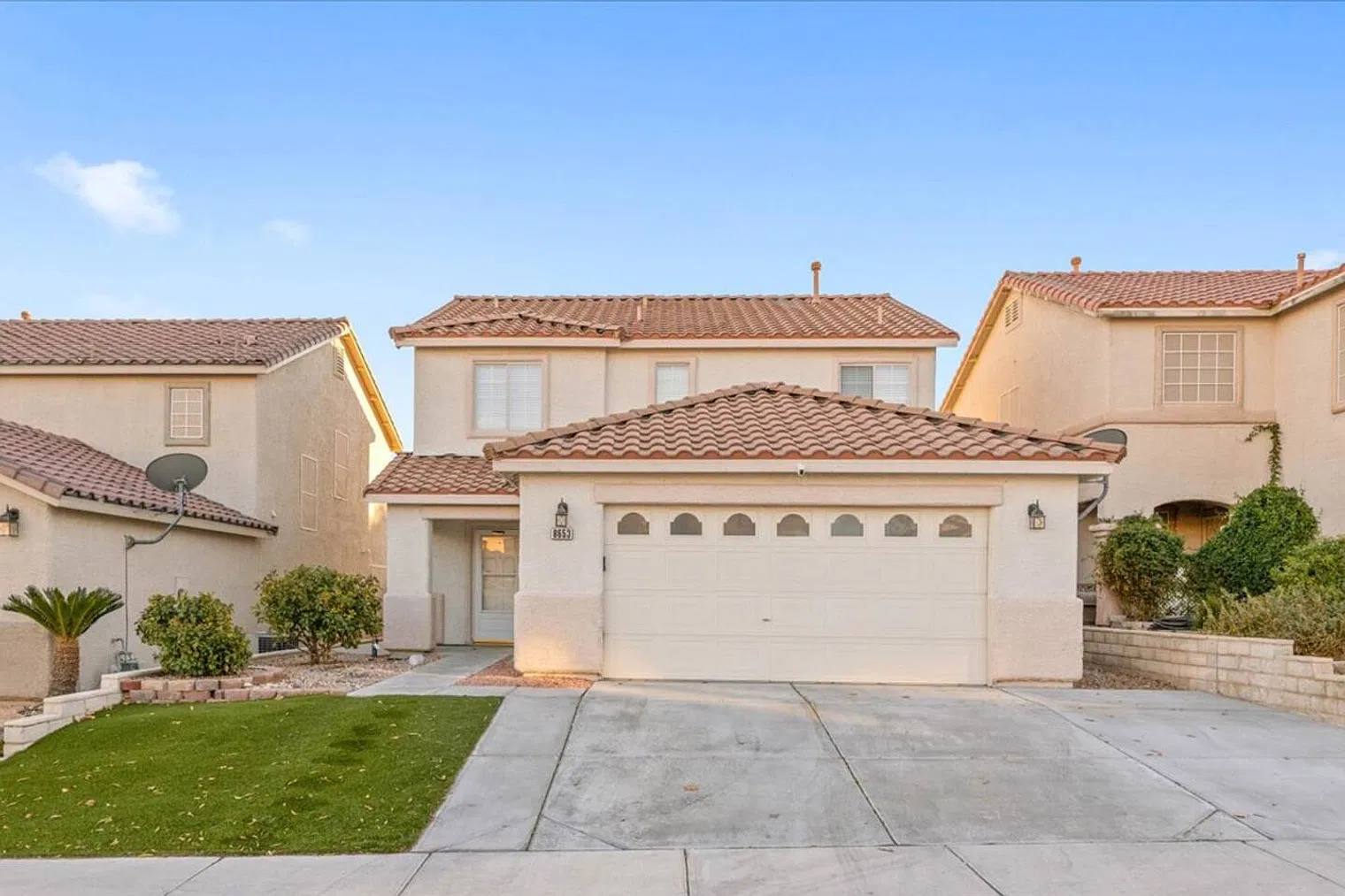 4 bed, 2.5 bath, $5,337 — Photo 4