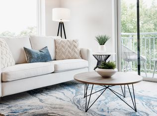 3820 W 31st St #102, Minneapolis, MN 55416