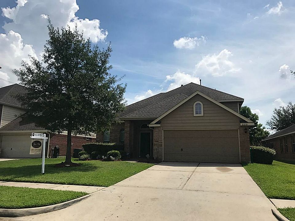 1st image of 2210 Neches Dr
