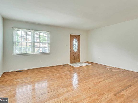 3rd image of 14680 Endsley Turn