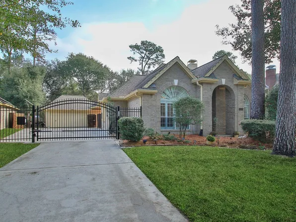 20206 Treetop Ln, Spring, TX 77388