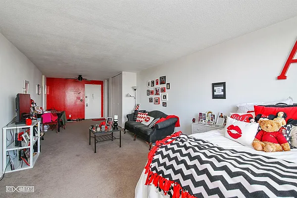 Sold by Citi Habitats | media 7