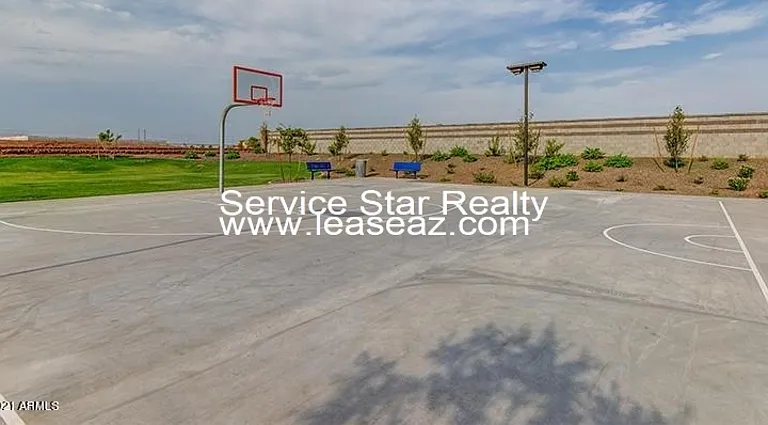 3620 S 58th Dr — Photo 16