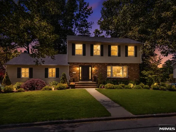 2430 Cleveland Ave, Washington Township, NJ 07676