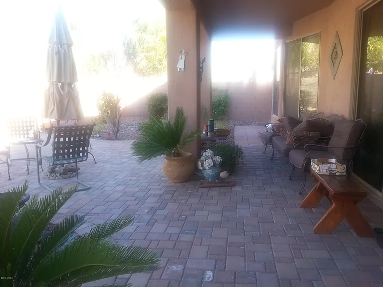 9720 E Davenport Dr — Photo 15