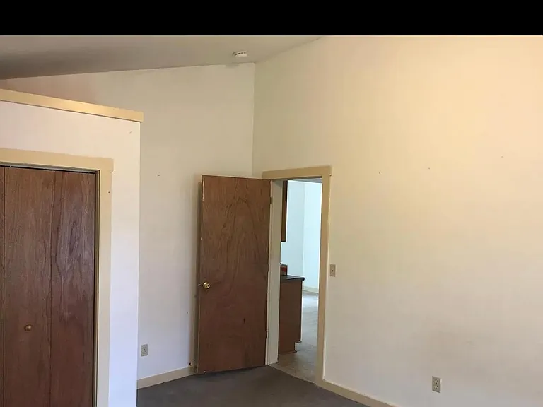 44 School St — Photo 14