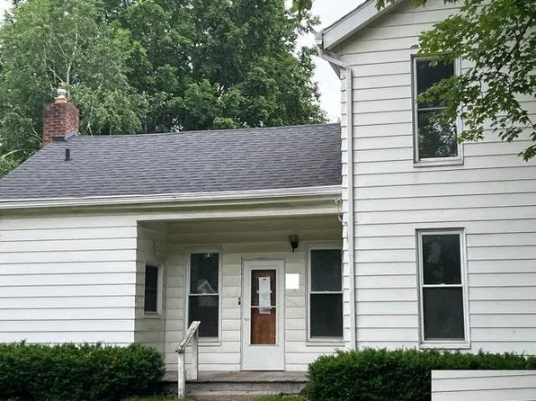 325 E Main St, Pinckney, MI 48169