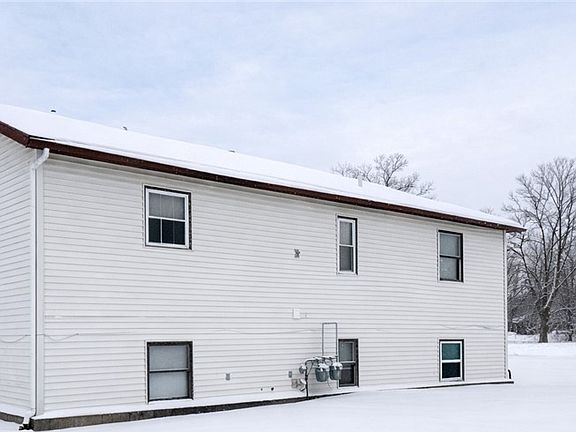 3rd image of 121 Warner St