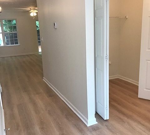 2nd image of 128 Heritage Way