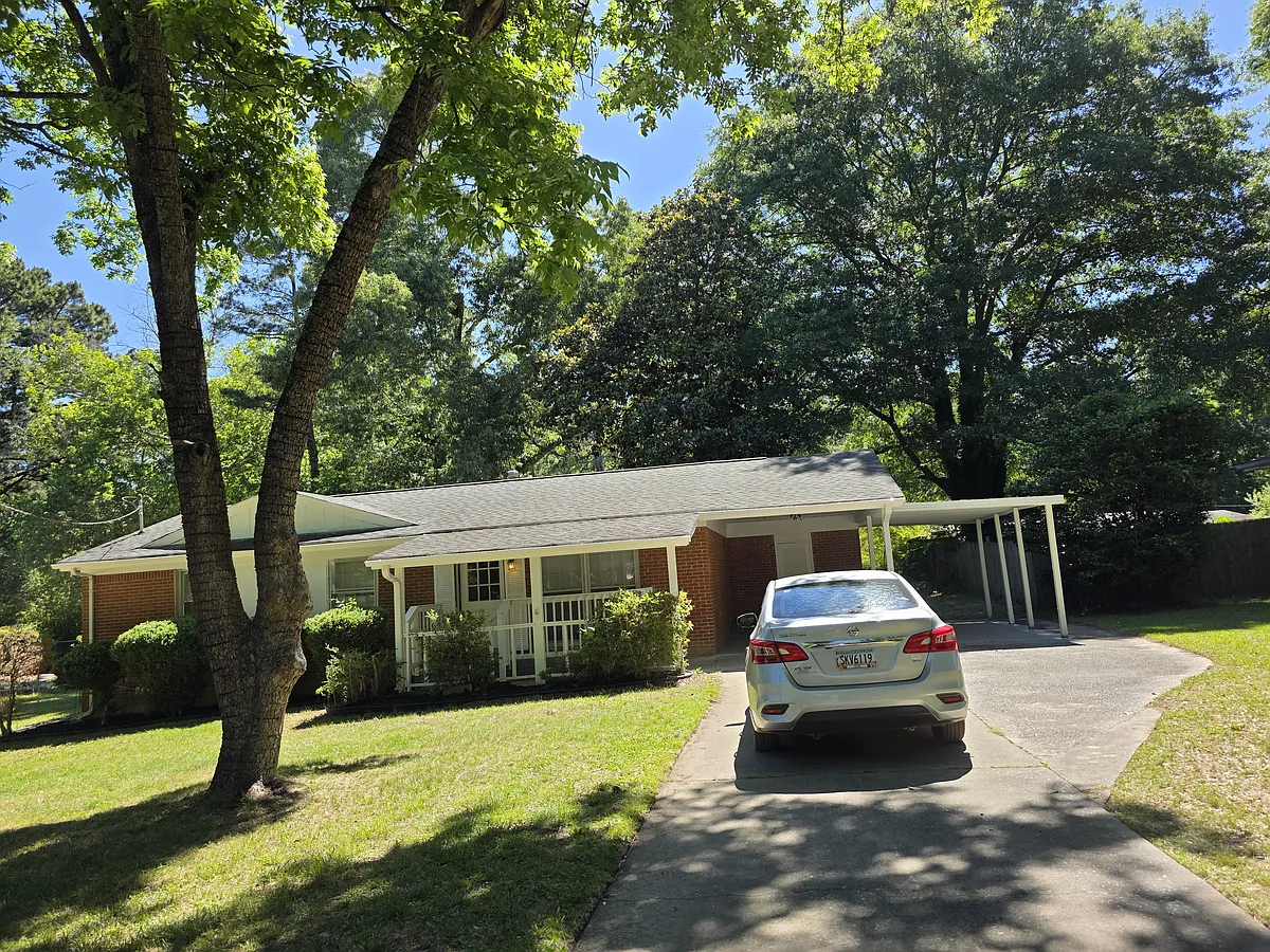 Building Photo - 6848 Sandy Creek Dr