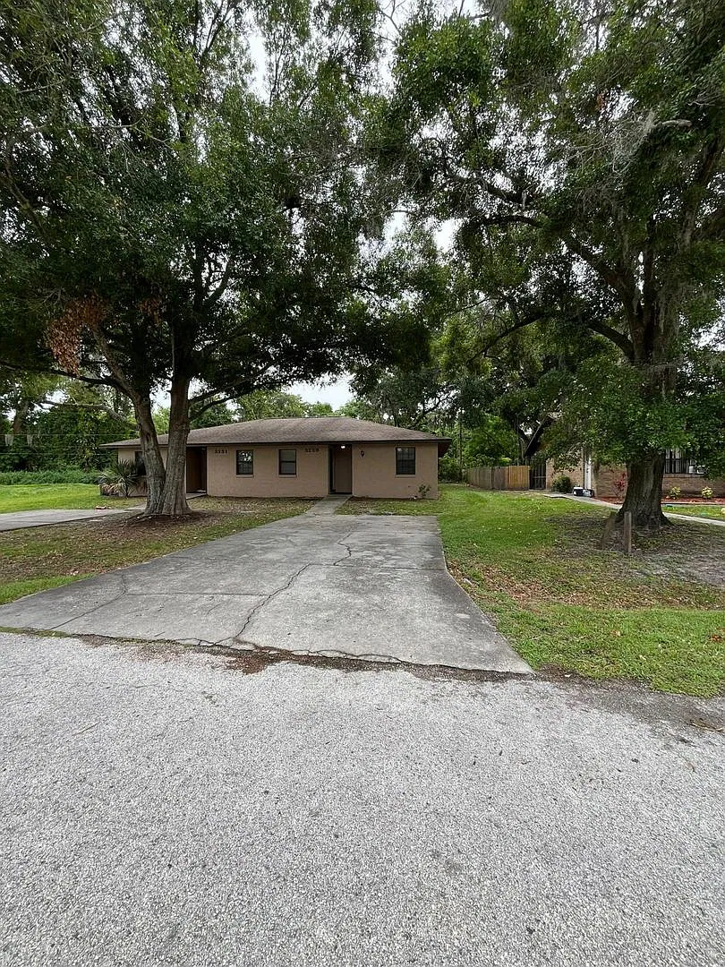 3229-3231 Julia Ct — Photo 1