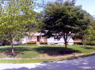 105 Bryon Rd, Yorktown, VA 23692