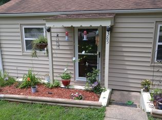 385 Outlook Dr, Edwards, MO 65326