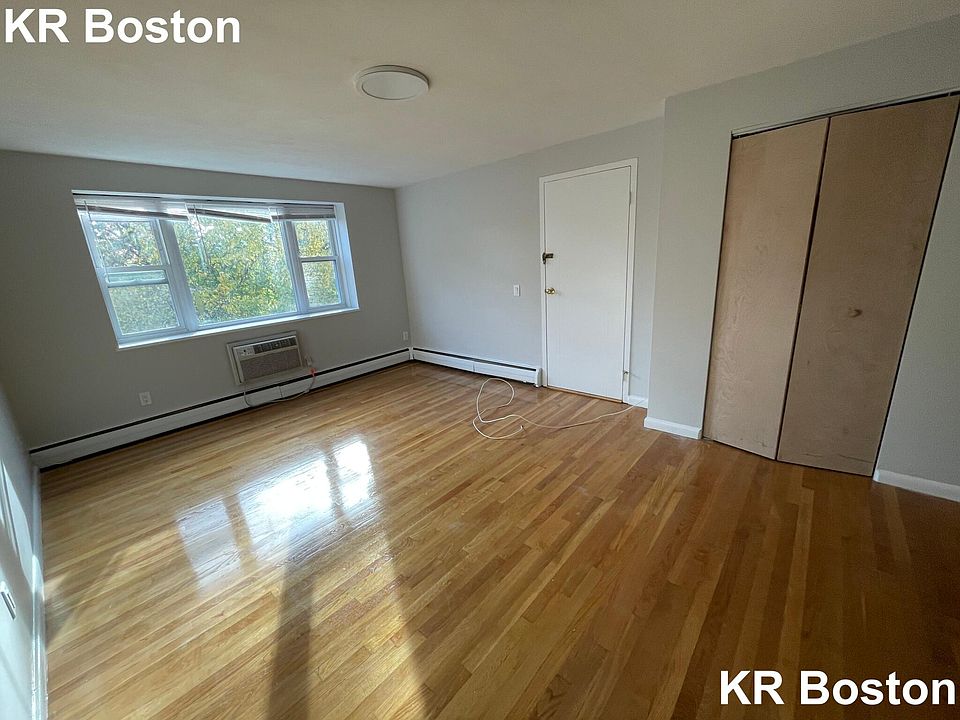 1st image of 109 Babcock St #38