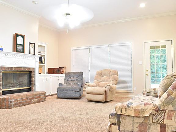5th image of 7632 Mary Anne Cir
