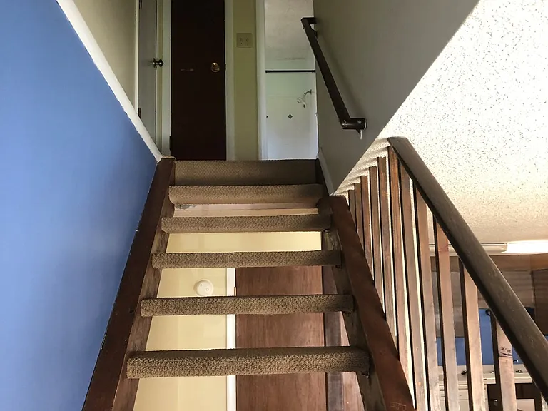 915 S Black Ave #C — Photo 6