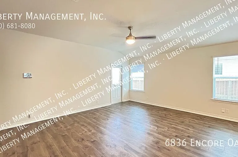 6836 Encore Oaks — Photo 4