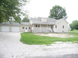 109 N Church St, Mount Olive, IL 62069