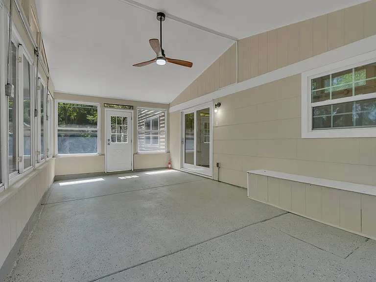 4 Twig Ct — Photo 23