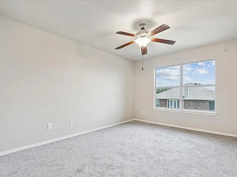 708 San Antonio Trl — Photo 25