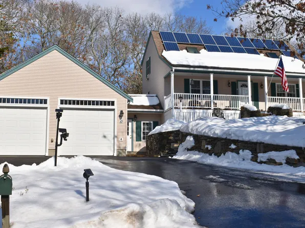 10 Candlewood Lane, Mashpee, MA 02649