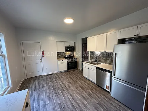 743 Academy St #1 Photo 1