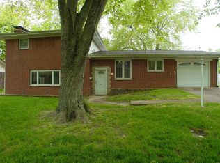 9 Chamberlain Ct, Belleville, IL