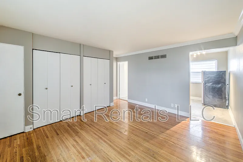 Studio, 1.0 bath, 600 sqft, $750 — Photo 3