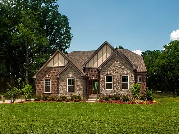The Woodbury C Exterior