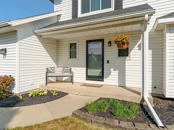 4th image of 7267 Jamaica Ln