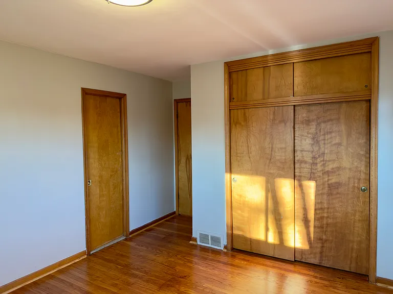 6590 Rockland St — Photo 16