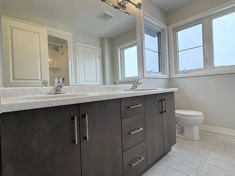 74 Acacia Rd — Photo 9