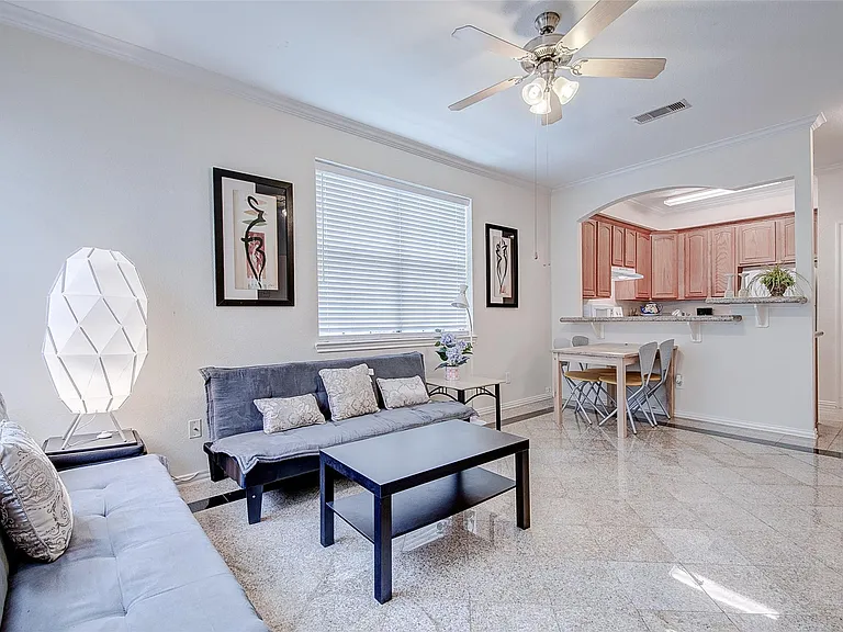 9400 Bellaire Blvd #202 — Photo 7