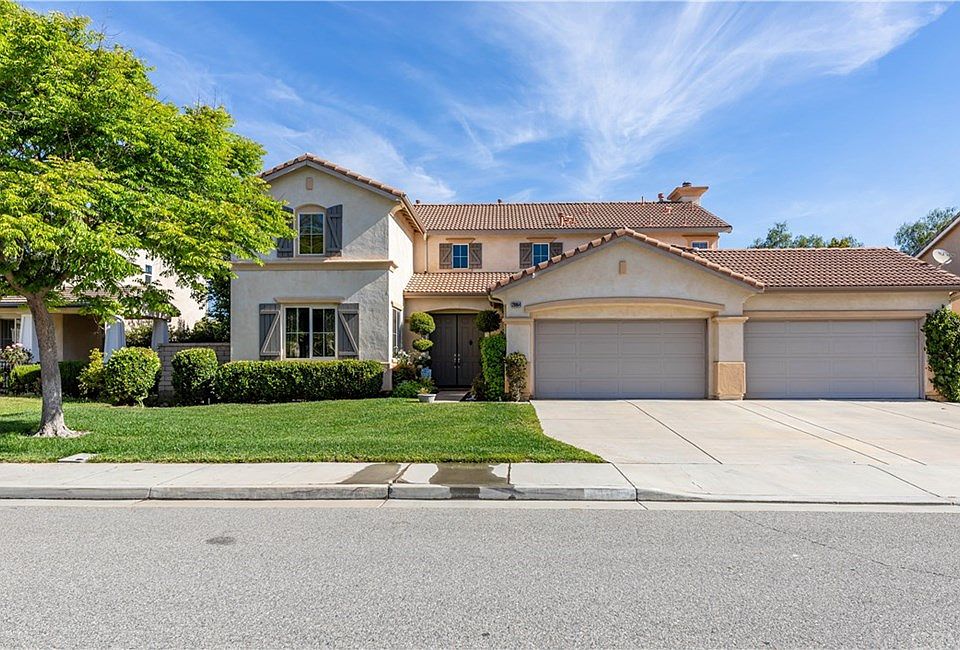 1st image of 28864 Hillside Dr
