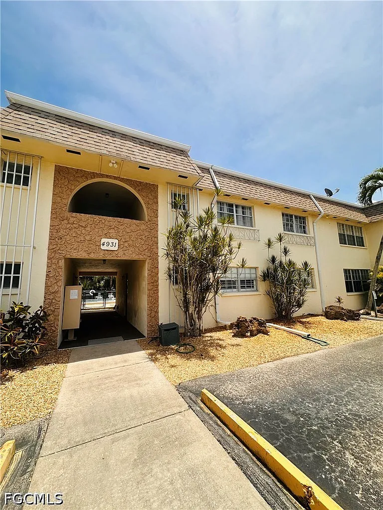 1 bed, 1.0 bath, 604 sqft, $1,200 — Photo 1