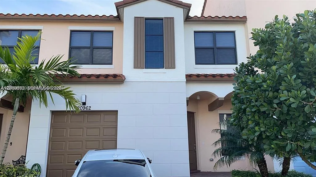 20962 NW 1st Dr — Photo 1